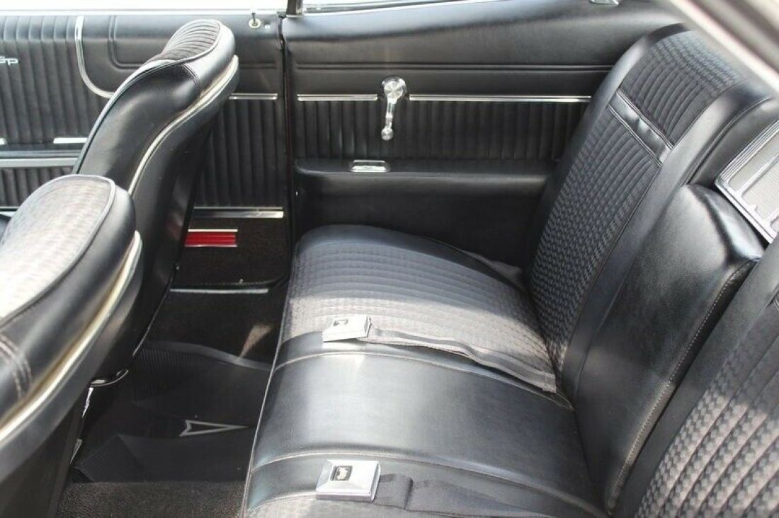 1966 Pontiac Grand Prix -389 CUBIC INCH-AUTOMATIC-WELL KEPT-ANTIQUE RARE V - photo 10