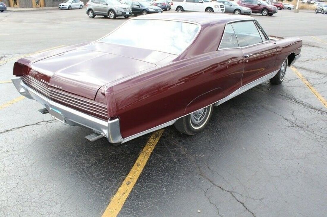 1966 Pontiac Grand Prix -389 CUBIC INCH-AUTOMATIC-WELL KEPT-ANTIQUE RARE V - photo 4