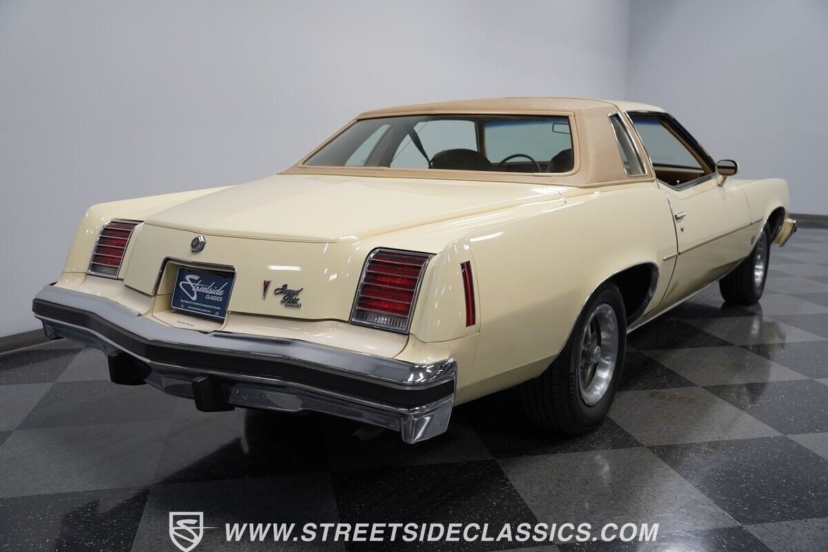 1976 Pontiac Grand Prix - photo 11