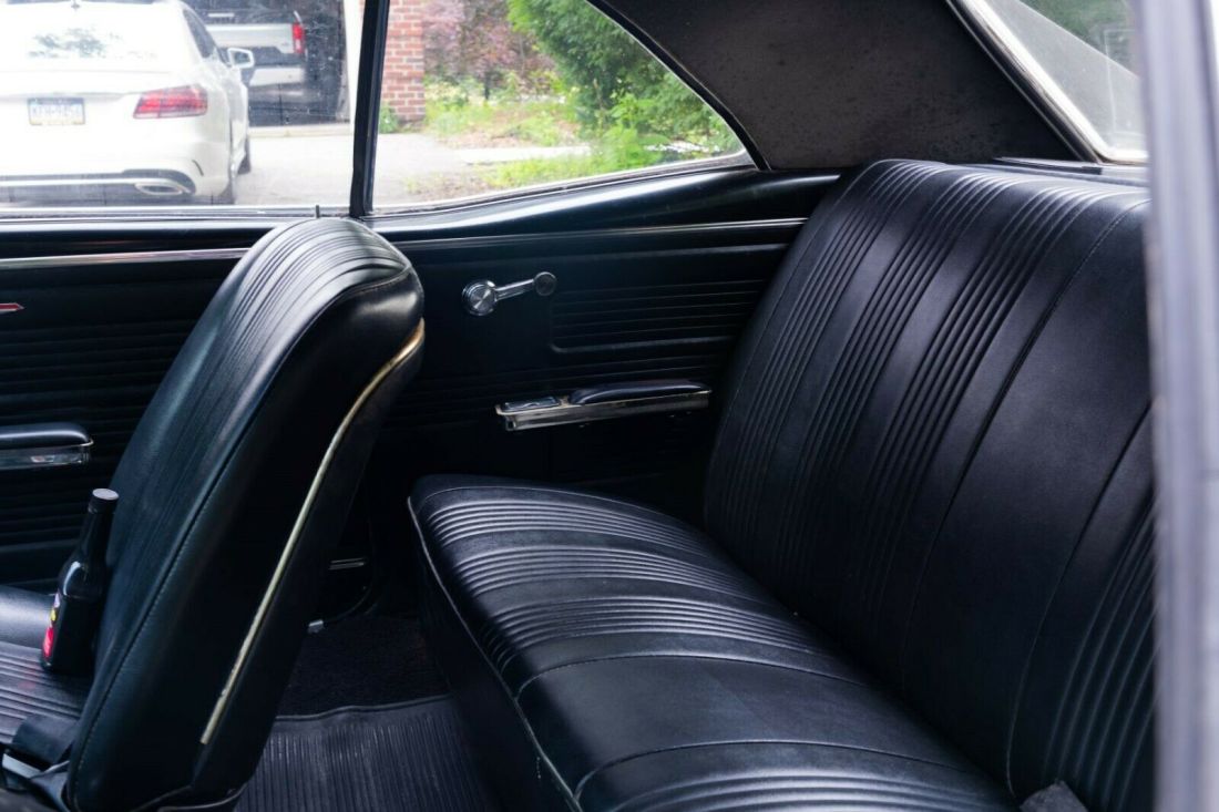 1967 Pontiac GTO black vinyl roof, - photo 7