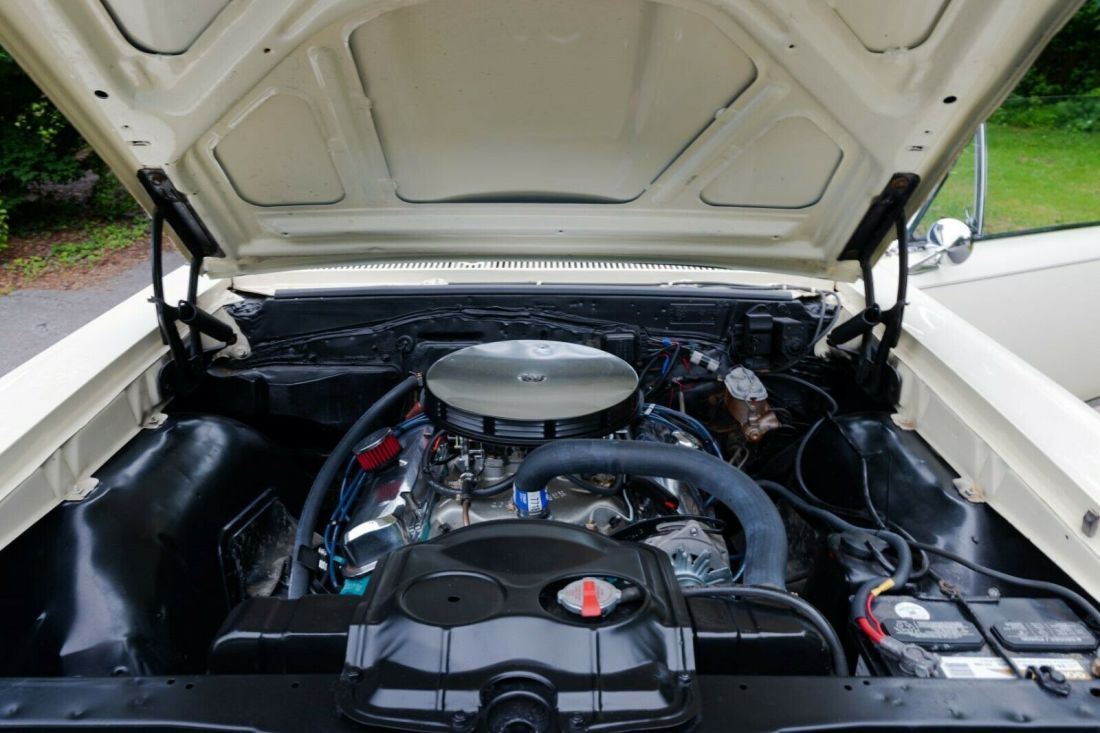 1967 Pontiac GTO black vinyl roof, - photo 9