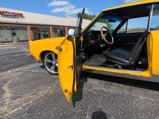 1967 Pontiac GTO -CUSTOM BUILT MUSCLE - 455 ENGINE - - photo 10
