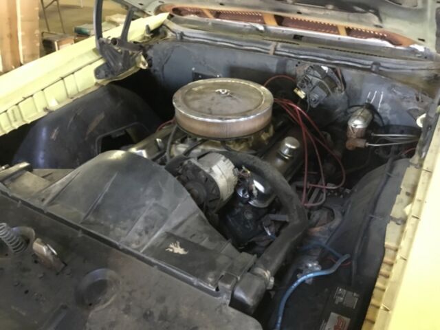 1972 Pontiac Le Mans standard interior - photo 12
