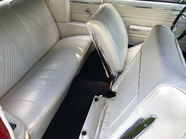 1965 Pontiac Le Mans - CONVERTIBLE - 326 V8 - FACTORY BUCKETS AND CONSO - photo 5