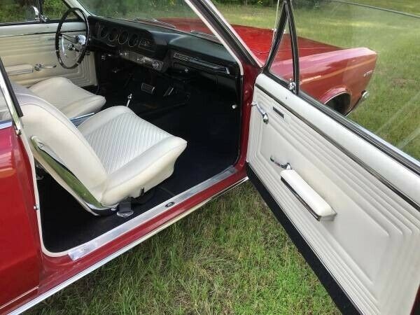 1965 Pontiac Le Mans - CONVERTIBLE - 326 V8 - FACTORY BUCKETS AND CONSO - photo 8