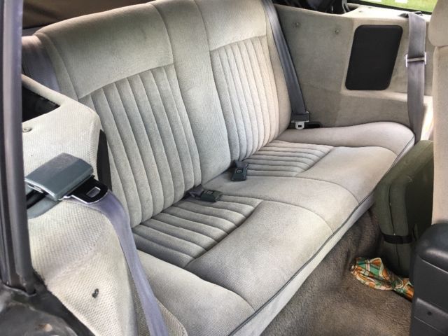 1989 Pontiac Sunbird - photo 10