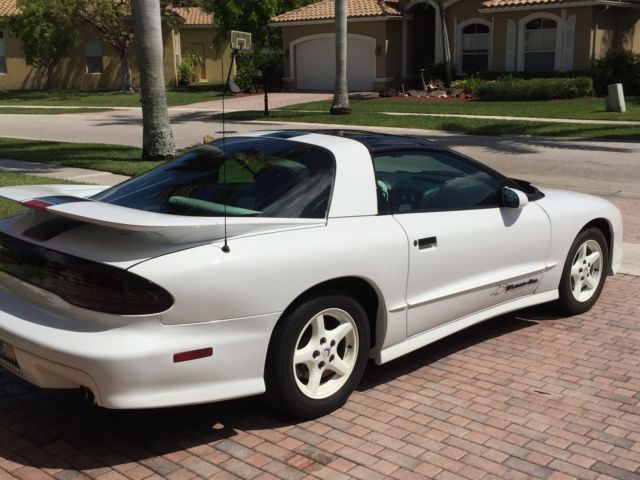 1994 Pontiac Firebird - photo 2