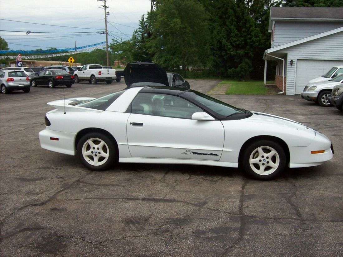 1994 Pontiac Firebird - photo 13