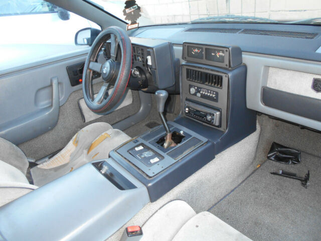 1987 Pontiac Fiero - photo 6