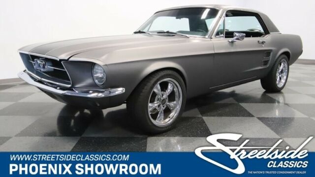 Pony FE V8 Auto Classic Vintage Collector EFI Gray Black MSD Injection Edelbrock 1967 Ford Mustang Restomod