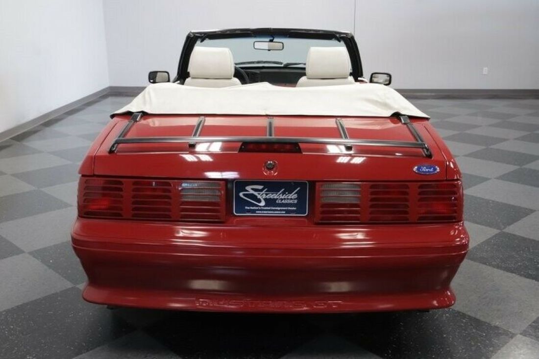 1989 Ford Mustang GT Convertible - photo 12