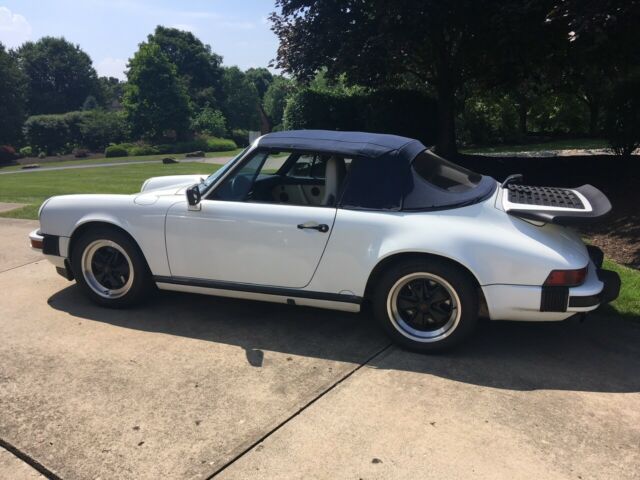 1988 Porsche 911 Carrera Cabriolet - photo 2