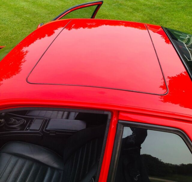 1983 Porsche 944 sunroof coupe - photo 13