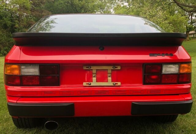 1983 Porsche 944 sunroof coupe - photo 6
