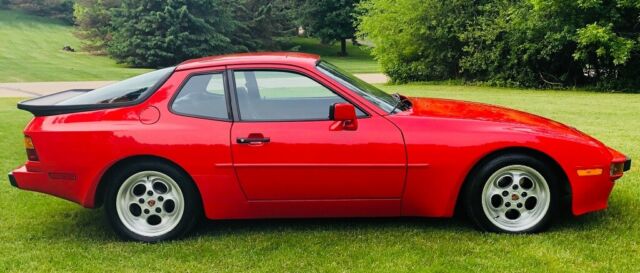 1983 Porsche 944 sunroof coupe - photo 7