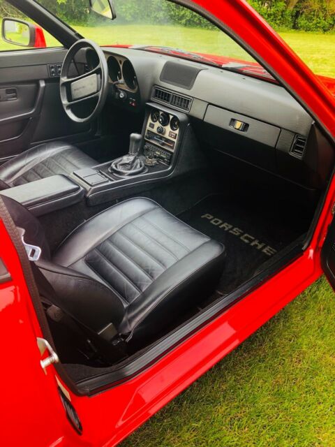 1983 Porsche 944 sunroof coupe - photo 9