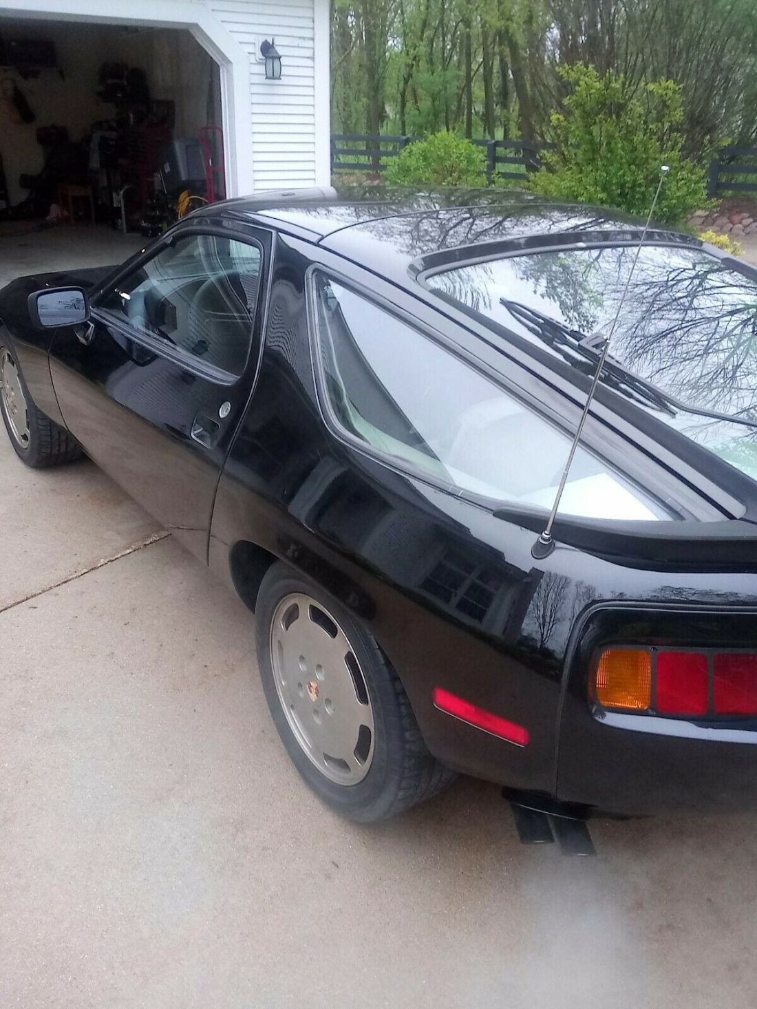 1984 Porsche 928 - photo 5