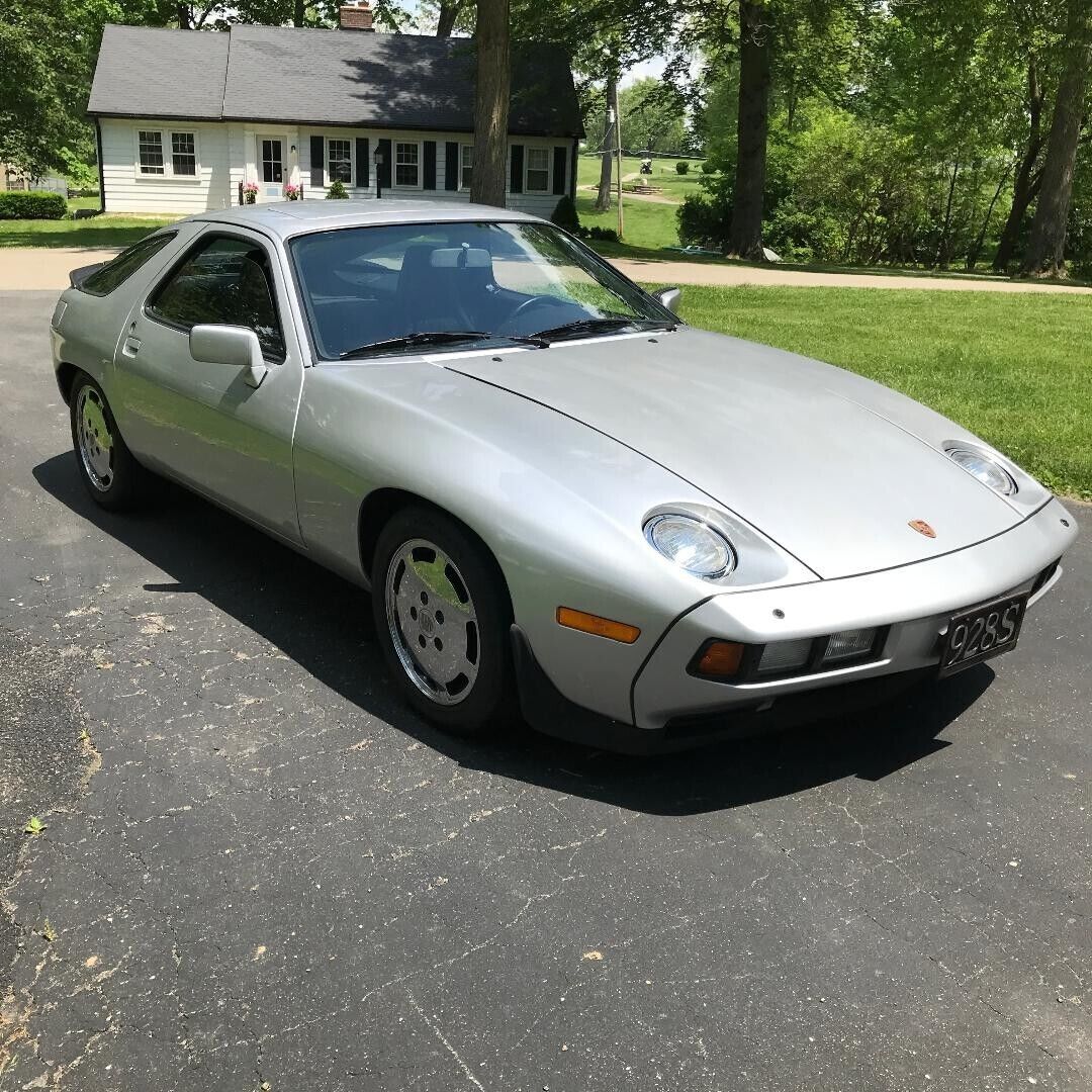 1985 Porsche 928 S - photo 2