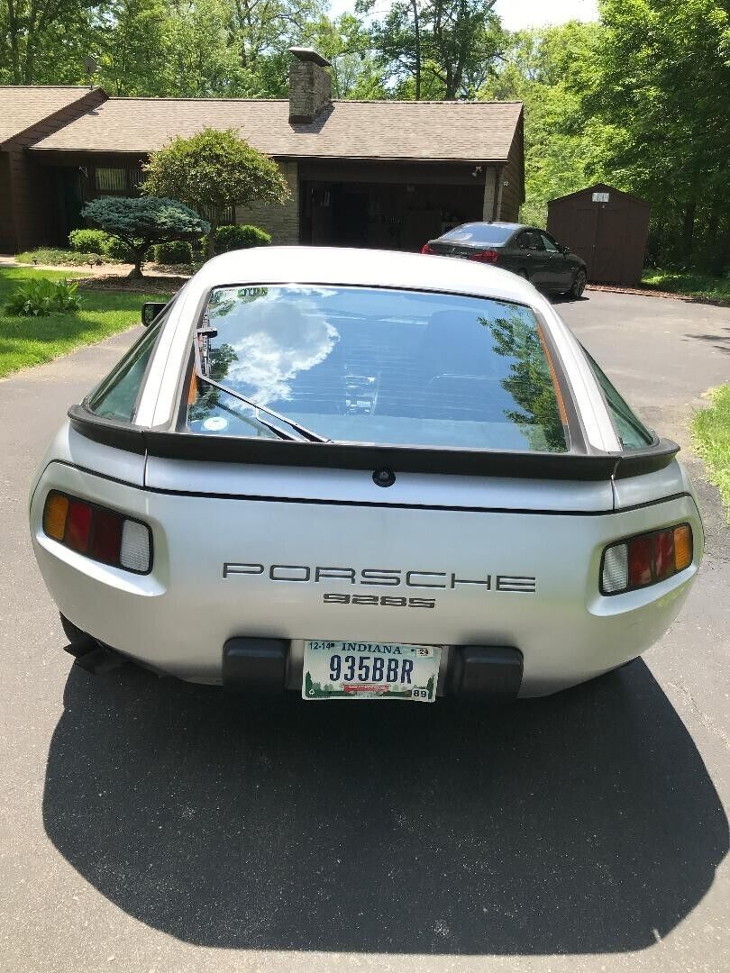 1985 Porsche 928 S - photo 3