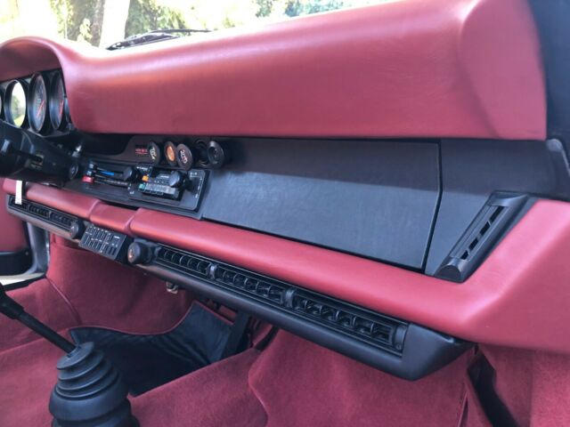 1975 Porsche 911 911 - photo 9