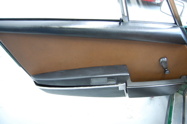 1972 Porsche 911 T Coupe Irish Green with Tan interior - photo 12