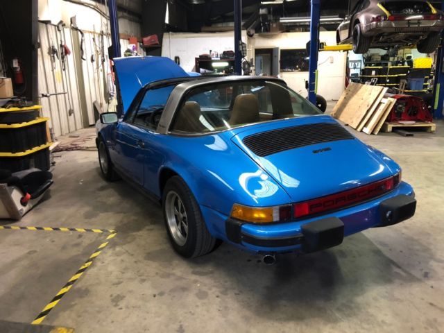 1977 Porsche 911 S - photo 2