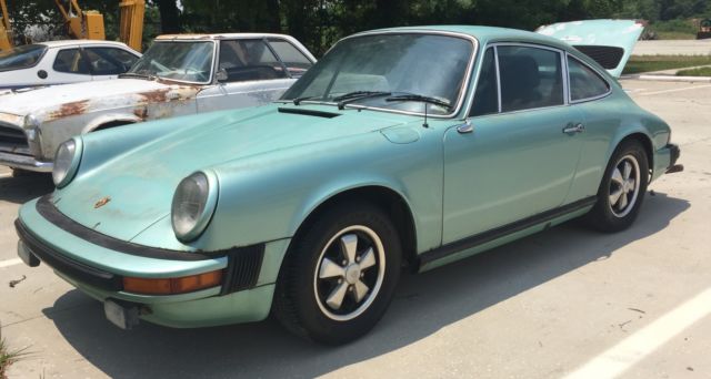 Porsche 912E 1 of 500 sunroof coupe special order AC *Low Miles* 1976 Porsche 912