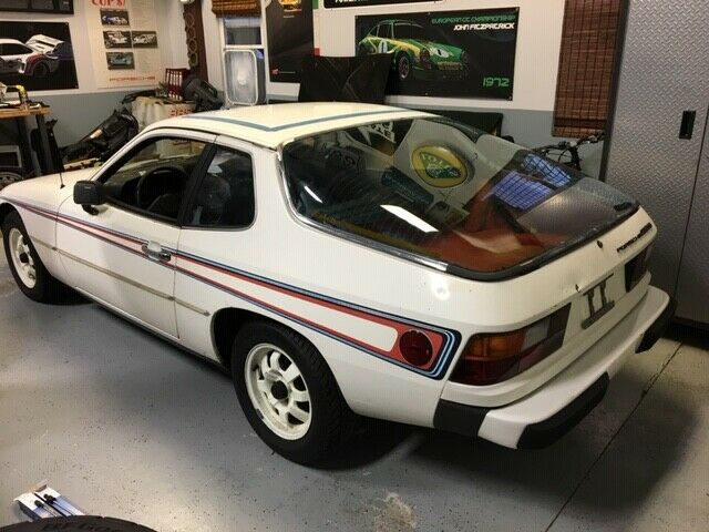 Porsche 924 Martini Edition 1977 Porsche 924 Martini Edition