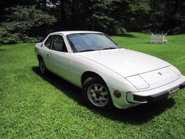1977 Porsche 924 Hatchback - photo 4