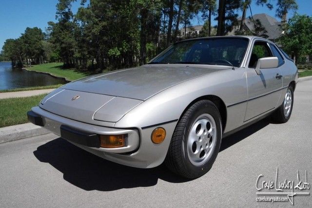 Porsche 924S 5 spd manual loaded Crave Luxury Auto 281-651-2101 1987 Porsche 924 S Coupe 2-Door