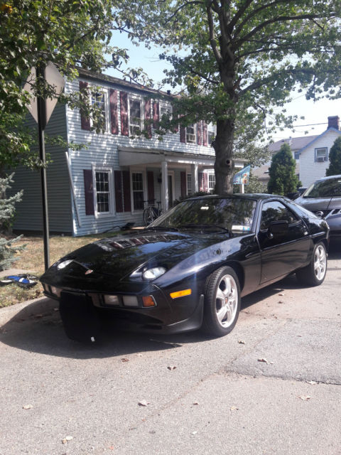 Porsche 928 1981 (black/black) 98k absolutely beautiful almost daily driver 1981 Porsche 928