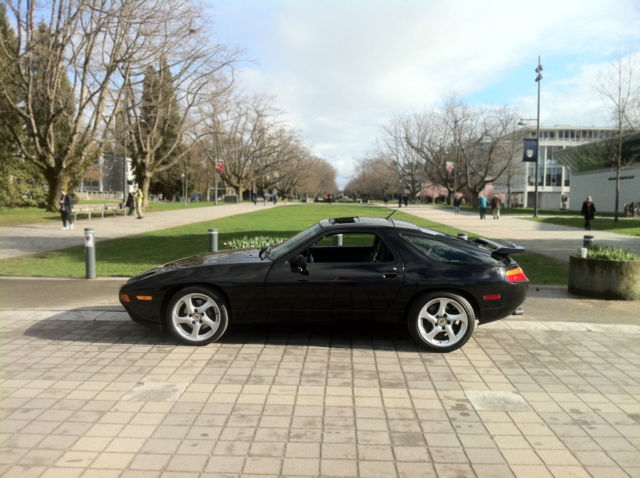 1993 Porsche 928 GTS Coupe 2-Door