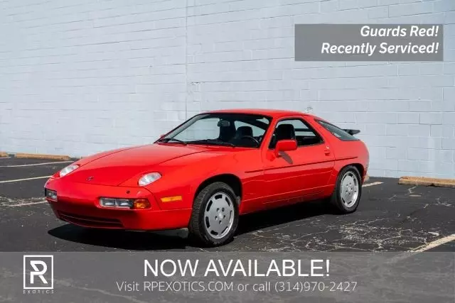 1987 Porsche 928 2D Coupe