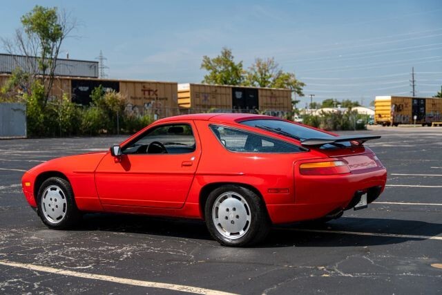1987 Porsche 928 2D Coupe - photo 11