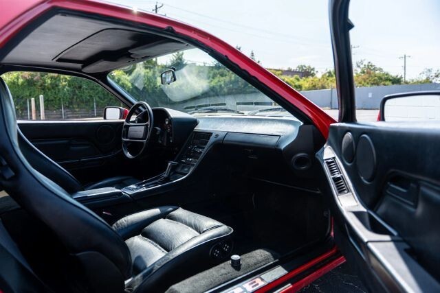 1987 Porsche 928 2D Coupe - photo 13