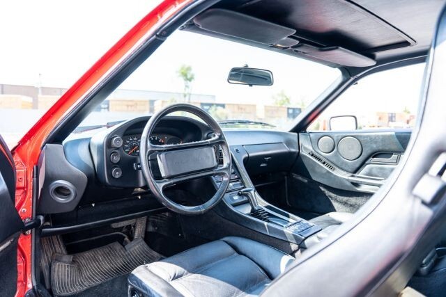 1987 Porsche 928 2D Coupe - photo 2
