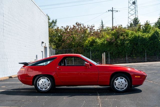 1987 Porsche 928 2D Coupe - photo 9