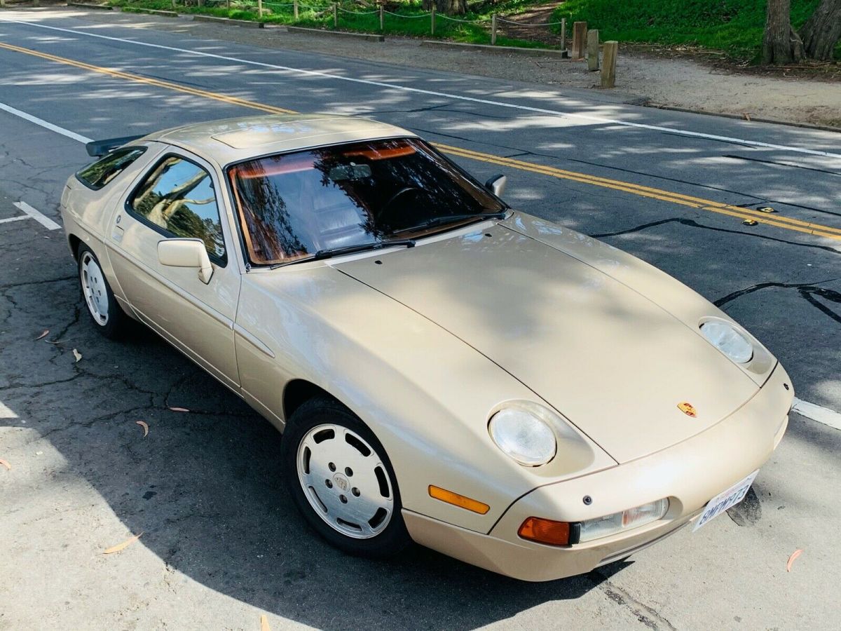 1988 Porsche 928 S4 - photo 2