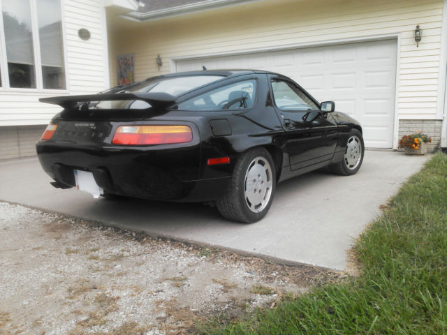 1989 Porsche 928 - photo 2