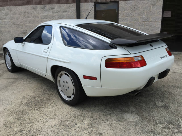 1989 Porsche 928 S4 - photo 2
