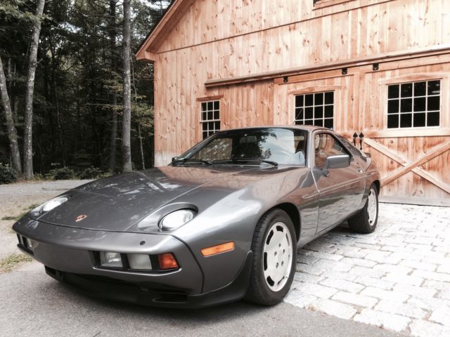 1985 Porsche 928 S - photo 4