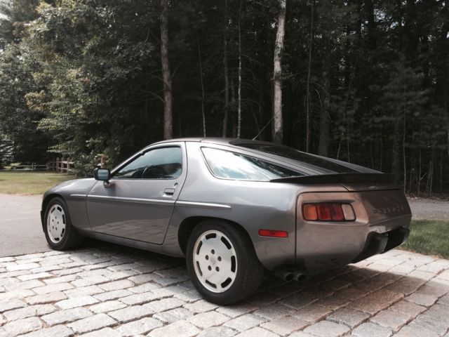 1985 Porsche 928 S - photo 8