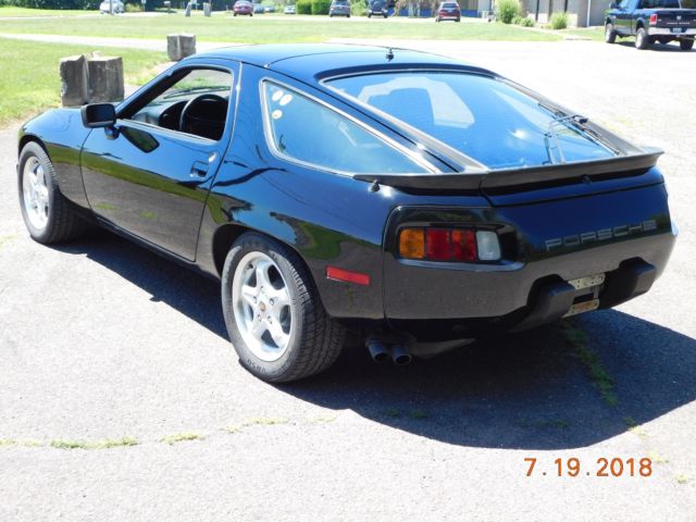 1984 Porsche 928 - photo 2