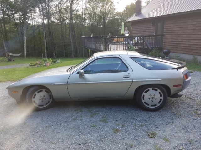 1983 Porsche 928 - photo 3