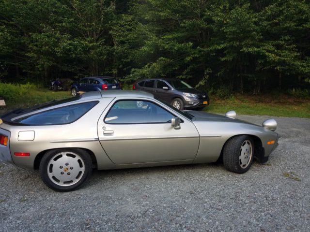 1983 Porsche 928 - photo 4