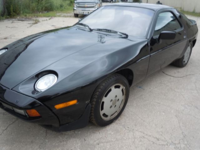 1983 Porsche 928 - photo 2