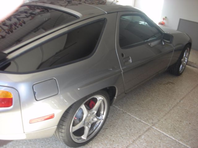 1989 Porsche 928 S4 - photo 11
