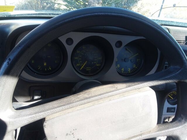 1983 Porsche 944 yes some - photo 5