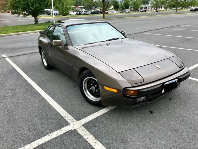 Porsche 944 1984 - Low Miles!! 1984 Porsche 944
