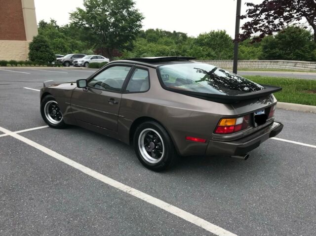 1984 Porsche 944 - photo 4